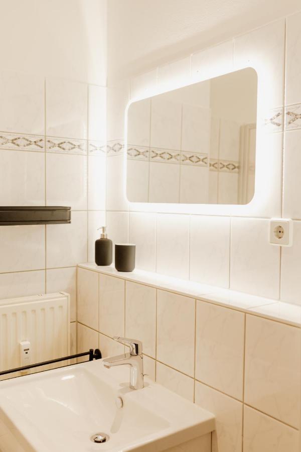 Design Apartment Stadtfeld-Ost Mit Netflix & 2 Schlafzimmern Magdeburk Exteriér fotografie